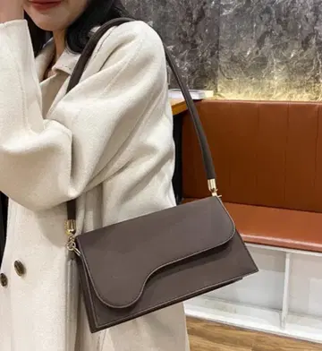 브라운 숄더백 컴팩트