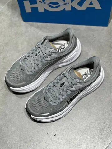 호카 본디 9 그레이 스니커즈 25cm