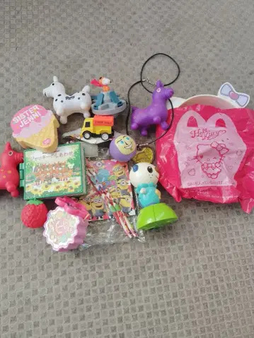 캐릭터 굿즈 세트 묶음 판매