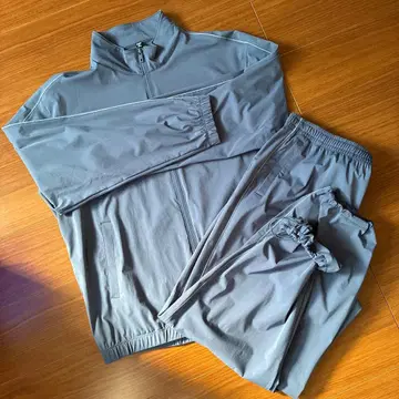 UNIQLO 울트라 스트레치 액티브 트랙 자켓 팬츠 세트