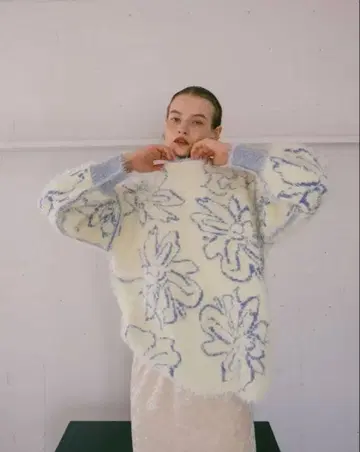 MARTE Sahara 리버서블 자카드 니트 아이보리&블루