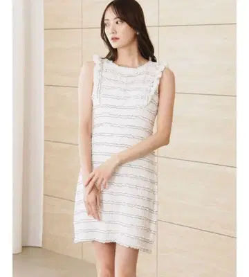 [택 포함 새상품] 스나이델 컷 레이스 미니 원피스