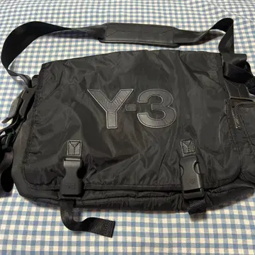 Y-3 블랙 숄더백