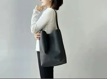 새상품! 천연 가죽 원 핸들 백 블랙