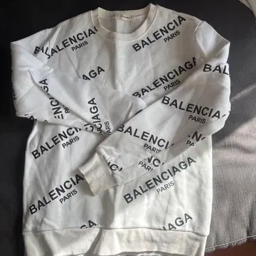 로고 프린트 긴팔 트레이닝복 얇은 소재