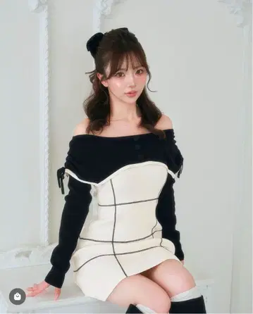 Darich 오프숄더 레이스업 리본 니트 미니 원피스