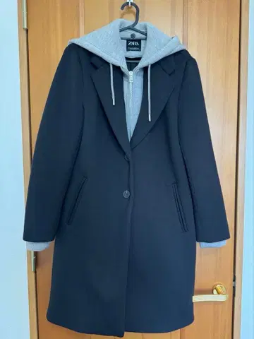 ZARA 후드 부착 체스터 코트