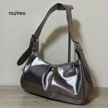 un/neu 메탈릭 원 핸들 턱 핸드백
