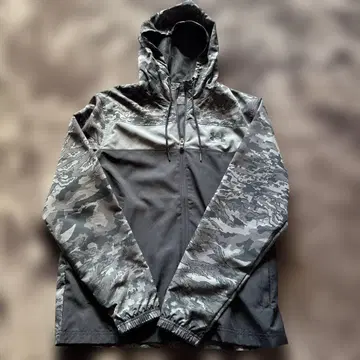 언더아머 나일론 자켓