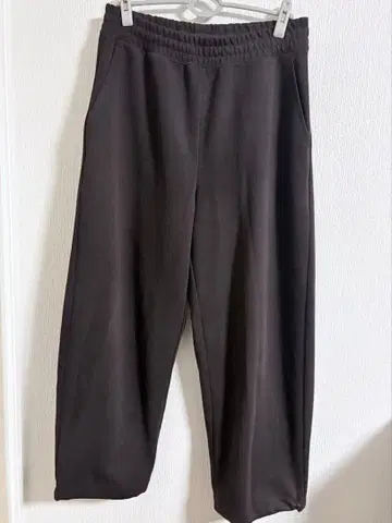 [유니클로C] UNIQLO C 맨투맨 와이드 팬츠 다크 브라운 L 사이즈