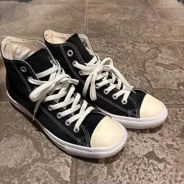 Converse 블랙 하이컷 스니커즈