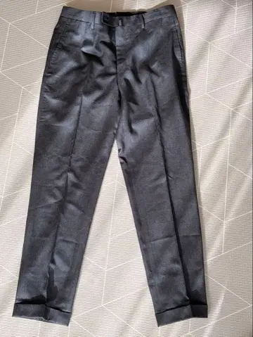 투모로우랜드 다크 그레이 슬랙스 사이즈 48