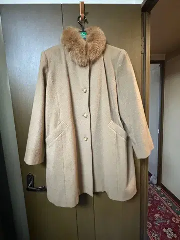 [ 무료배송&24시간 이내 발송 ] 울 베이지 코트 퍼 카라 부착