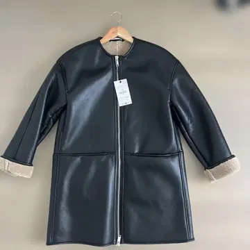 ZARA 자라 인조 가죽 코트