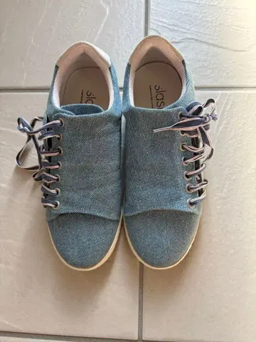 스니커즈 37 블루