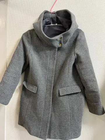 그레이 후드 부착 더플 코트