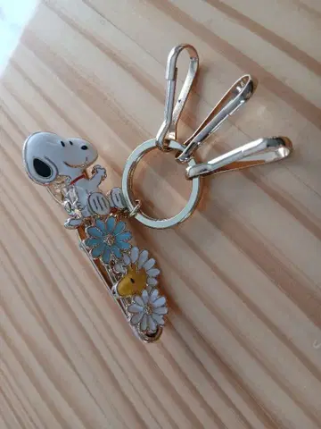 스누피 꽃 디자인 키링