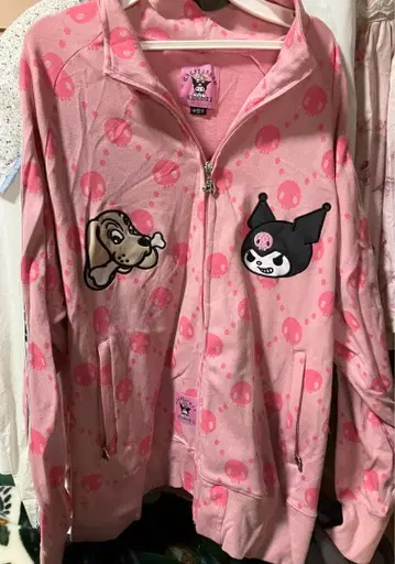 galfy 쿠로미 콜라보 셋업 핑크 상의만