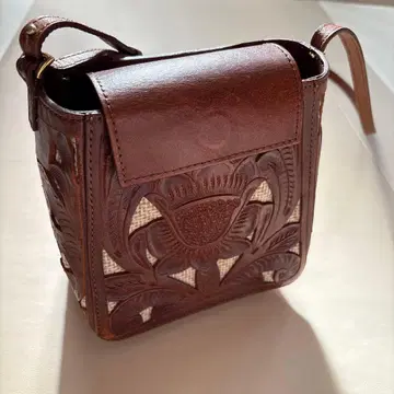 CARVING TRIBES 카빙 트라이브스 숄더백