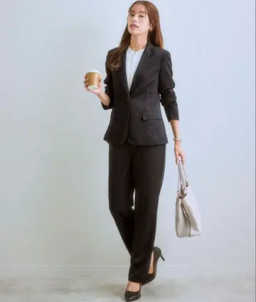 [세탁 가능] 블랙 비즈니스 정장 슬림핏