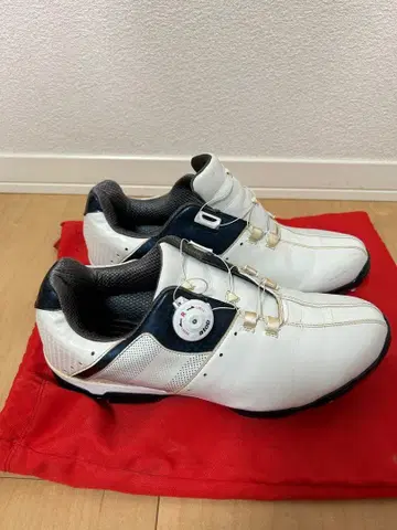 골프화 BOA 다이얼 화이트/네이비