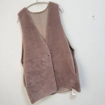 두두 인조 모피 리버서블 베스트