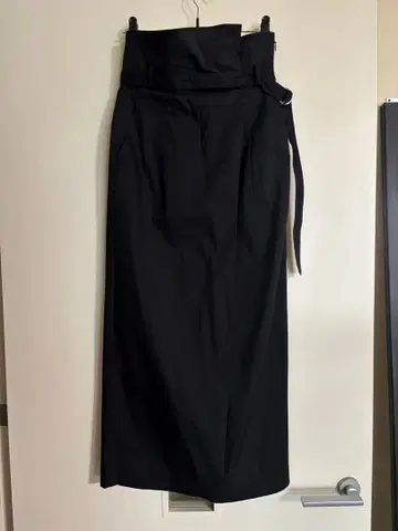 URBAN RESEARCH 블랙 하이웨스트 벨트 롱 스커트