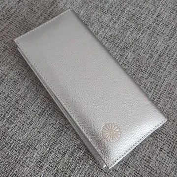 황궁 장지갑/국화 문양, 천연 가죽, 실버 은색