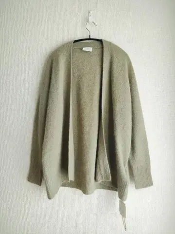 미사용품 yuni 라쿤 가디건 그린