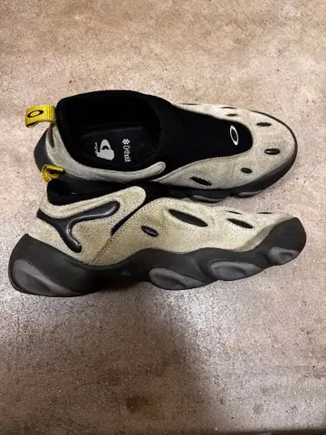 Oakley Braindead Factory team Flesh