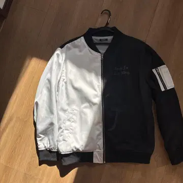 바이컬러 집업 바시티 자켓