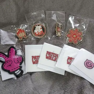 LiSA PATCH WALK 가챠 1 핀 배지