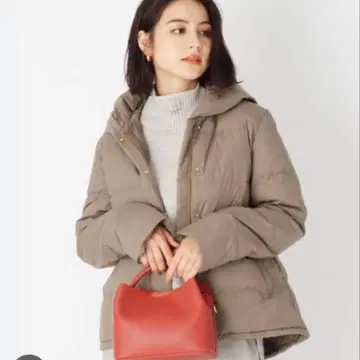 OPAQUE.CLIP 볼륨 컬러 뮬러 다운 자켓 브라운