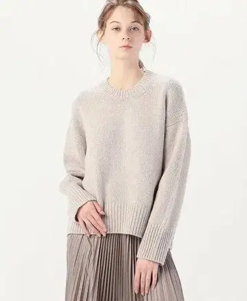 새상품급 갤러리 바이 20AW 파인 울 크루넥 풀오버 S