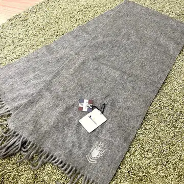 새상품 아쿠아 스큐텀 머플러 캐시미어 100% 그레이 택 포함 145