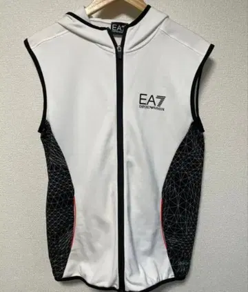 EA7 화이트 흰색 베스트 후드티 슬리브리스 맨투맨