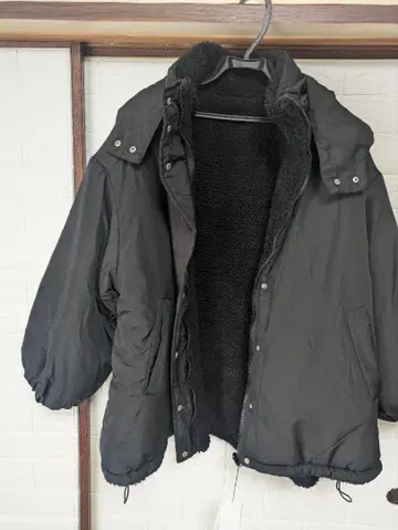 새상품 그레일 블랙 리버서블 점퍼