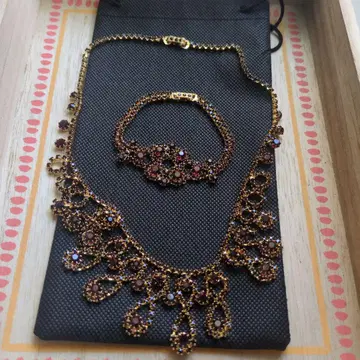 빈티지 목걸이와 팔찌 세트