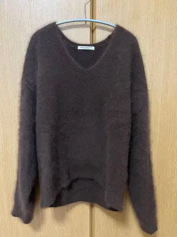 BEAUTY&YOUTH 브라운 V넥 스웨터