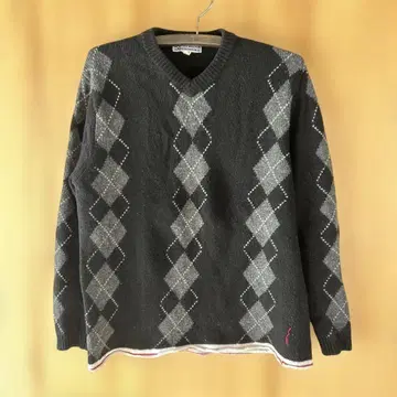 goodenough 아가일 V넥 니트