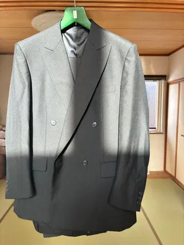 1회 사용 AOKI RURARG 블랙 더블 브레스트 수트