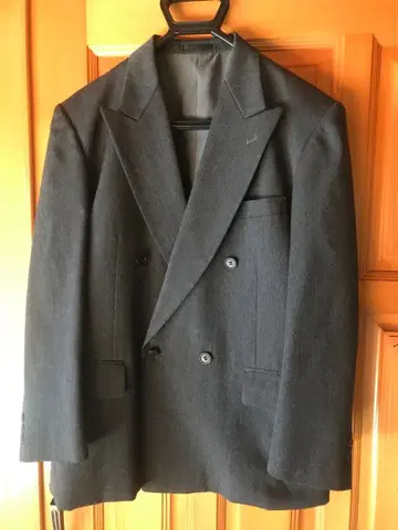 [ 새상품급 ] 모 100% 남성용 그레이 정장 자켓