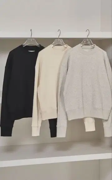 코튼 브러쉬드 스웨트