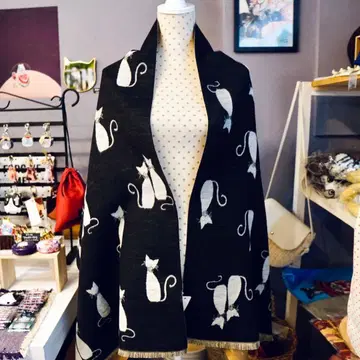 리버서블 대형 스톨 머플러 고양이 x 도트 블랙 고양이