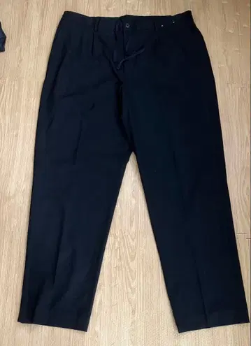 유니클로 턱 와이드 팬츠 남성용 4XL 블랙