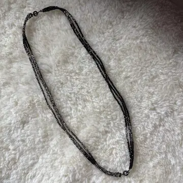 K.T 롱 목걸이 블랙 계열
