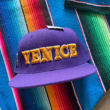 VENICE 베니스 스트릿 의류 스케이트보드 자수 보라색 캡