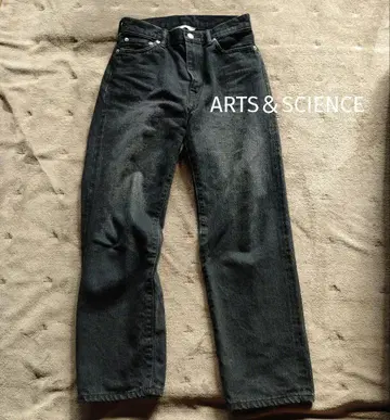 ARTS & SCIENCE 블랙 스트레이트 데님