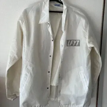 LFYTSport 화이트 자켓 L 사이즈