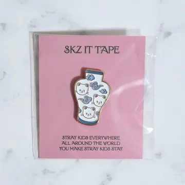 스키즈 DO IT 팝업 SKZOO 배지 현진